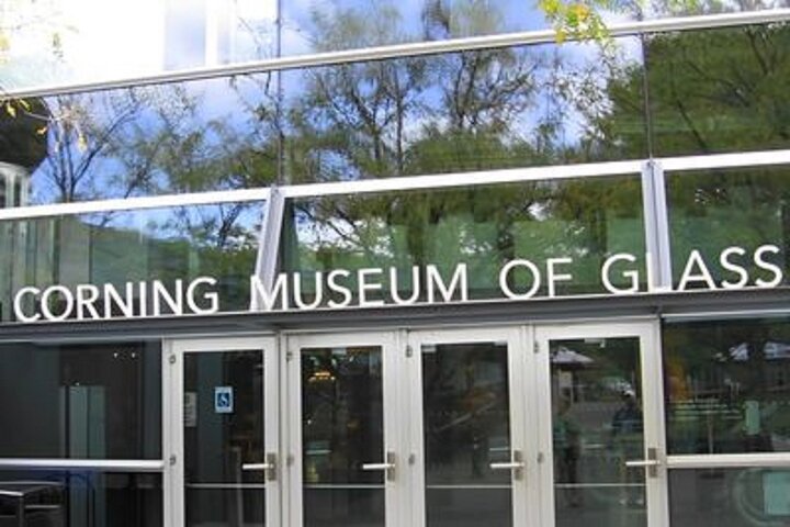 Transfer from Niagara Falls to Washington, D.C. with Corning Museum stop, Rochester