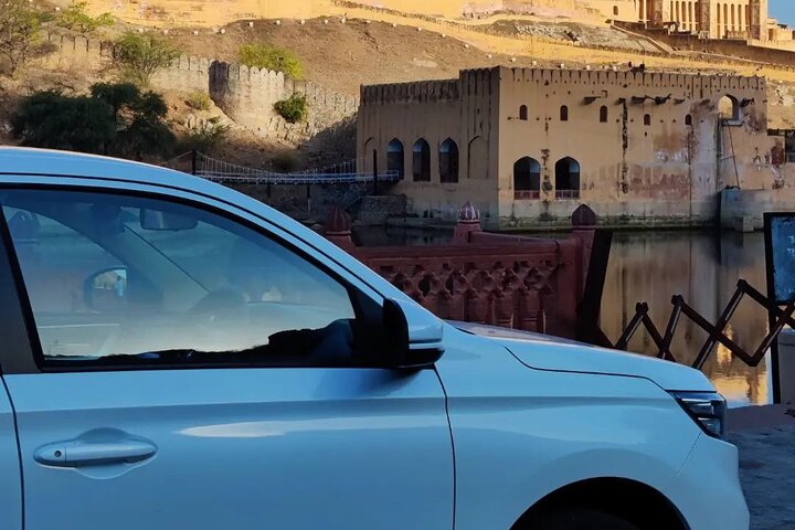 Private one-way transfer from Sawai Madhopur to Jaipur, Sawai Madhopur