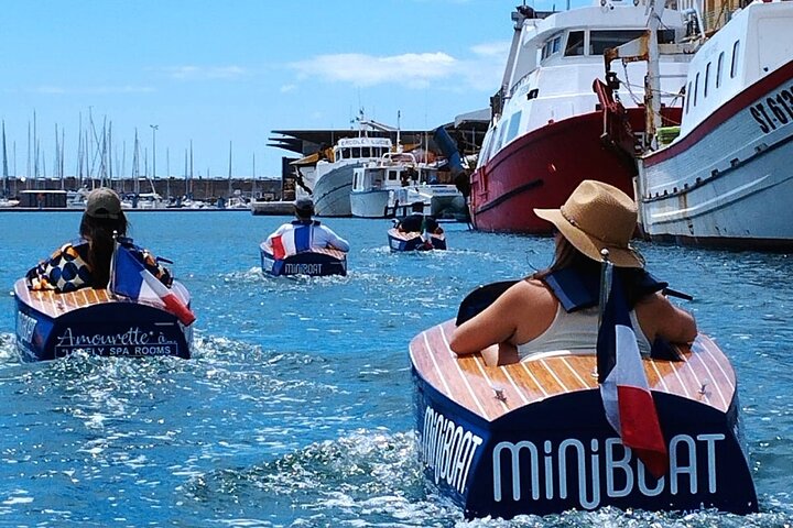 SÈTE EXPERIENCE guided miniboat tour on the Royal Canal — Cultural & heritage things to do in Sete