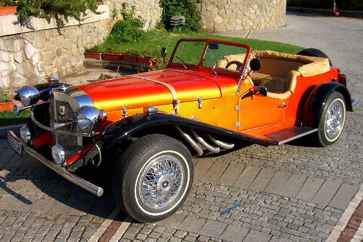 Private Retro Stylish Tour of Sliven with Mercedes SSK 1973, Sliven