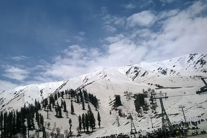 Gulmarg private sightseeing tour with guide, Srinagar