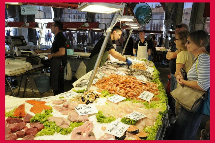 Local Market Visit and Private Cooking Class at a Cesarina's home in Siracusa, Syracuse