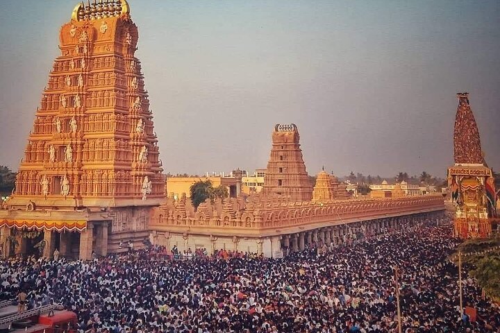 Private day tour from Trichy to Thanjavur and Kumbakonam