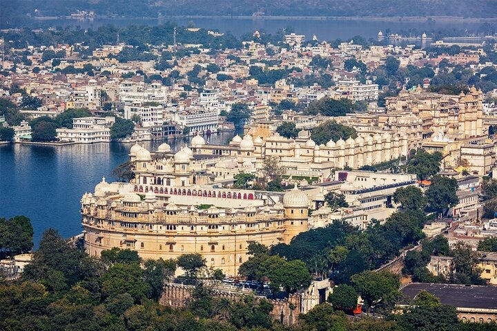 Full-day private sightseeing tour of Udaipur