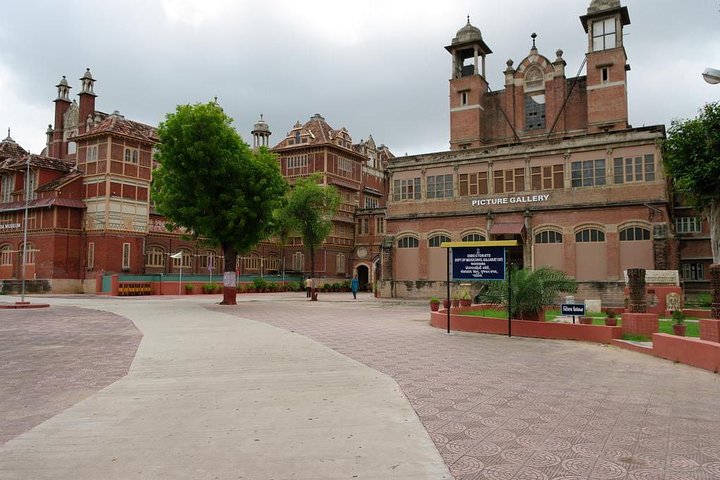 Vadodara and Champaner — 3-day cultural tour, Vadodara