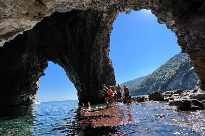 Pelion Boat Trip to "Poseidon's Caves", Volos