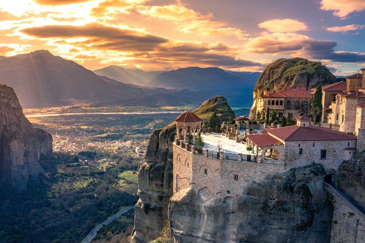 Private Shore Tour: Meteora – UNESCO World Heritage Experience, Volos