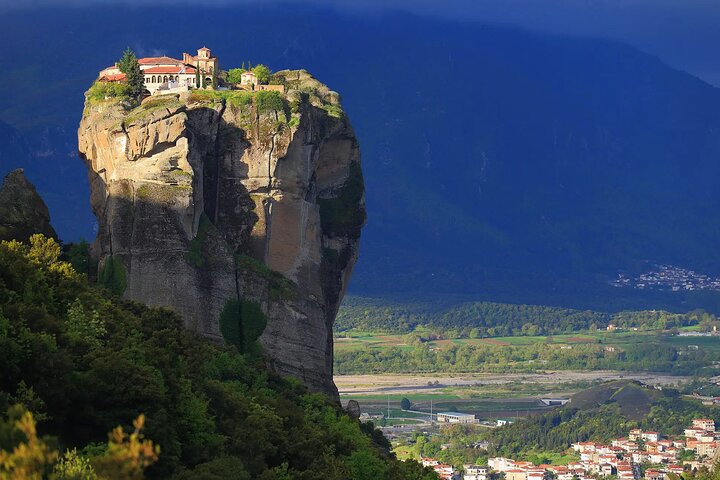Volos: Meteora Guided Trip with Monasteries & Hermitages, Volos