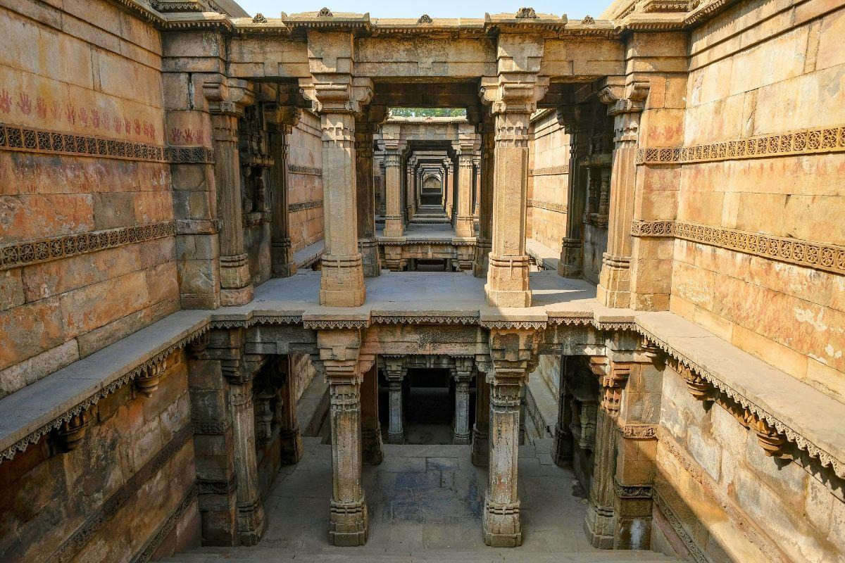 Dada Harir Stepwell (Bai Harir Vav) — places to visit in Ahmedabad