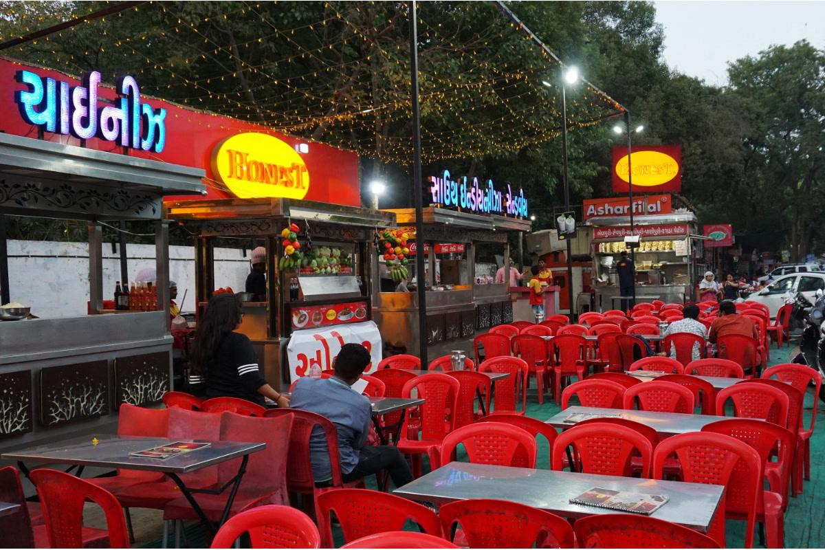Manek Chowk — places to visit in Ahmedabad