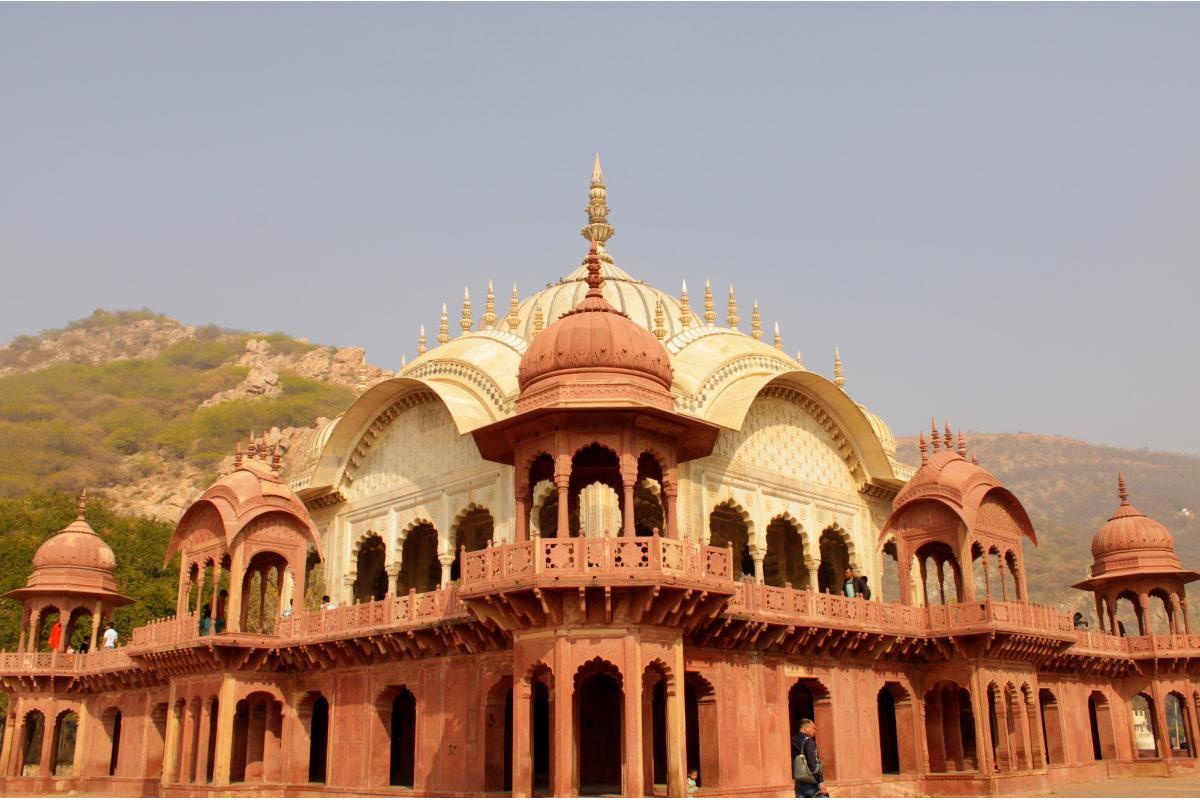 Alwar City Palace (Vinay Villas Palace) — places to visit in Alwar