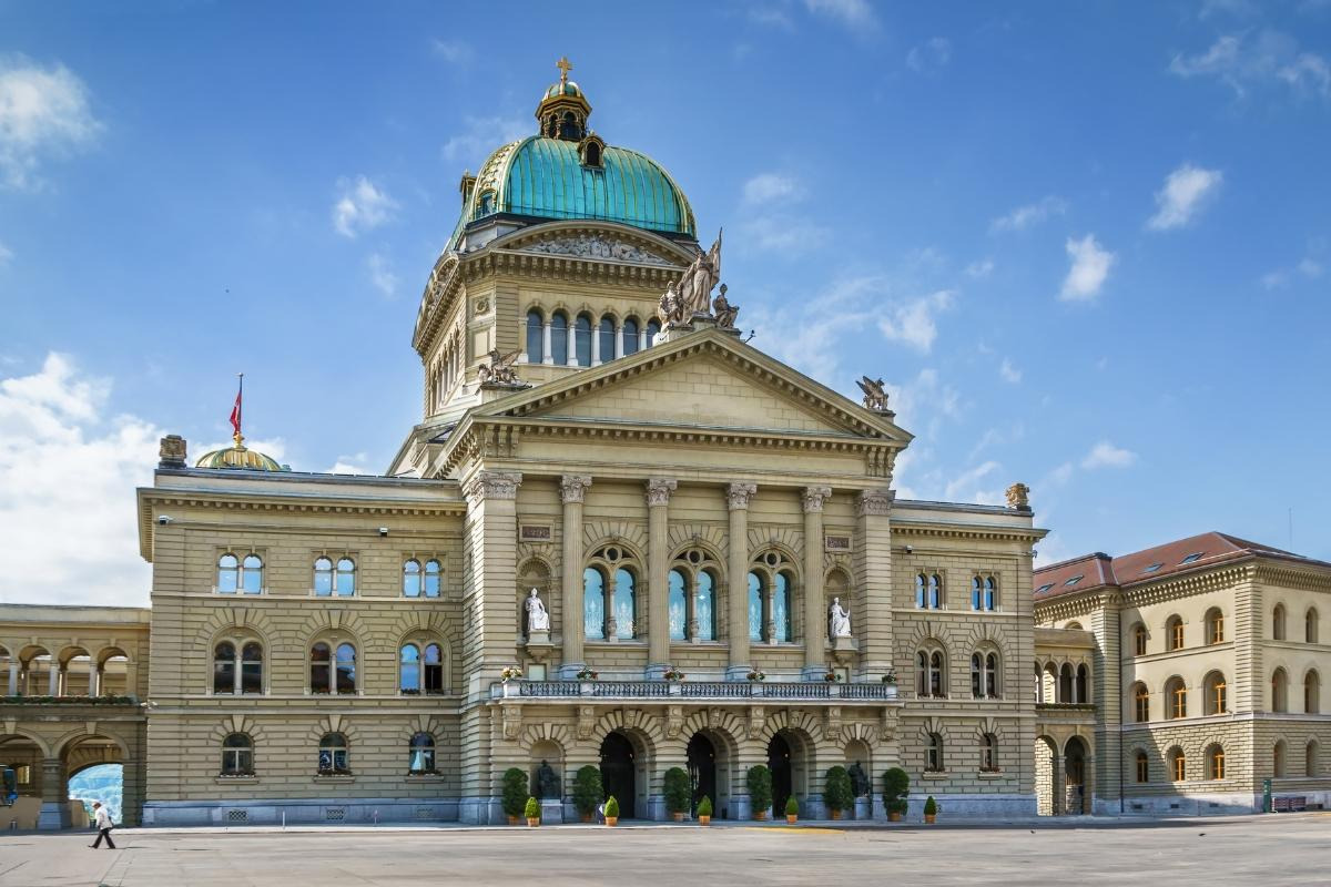 Bundeshaus — places to visit in Bern