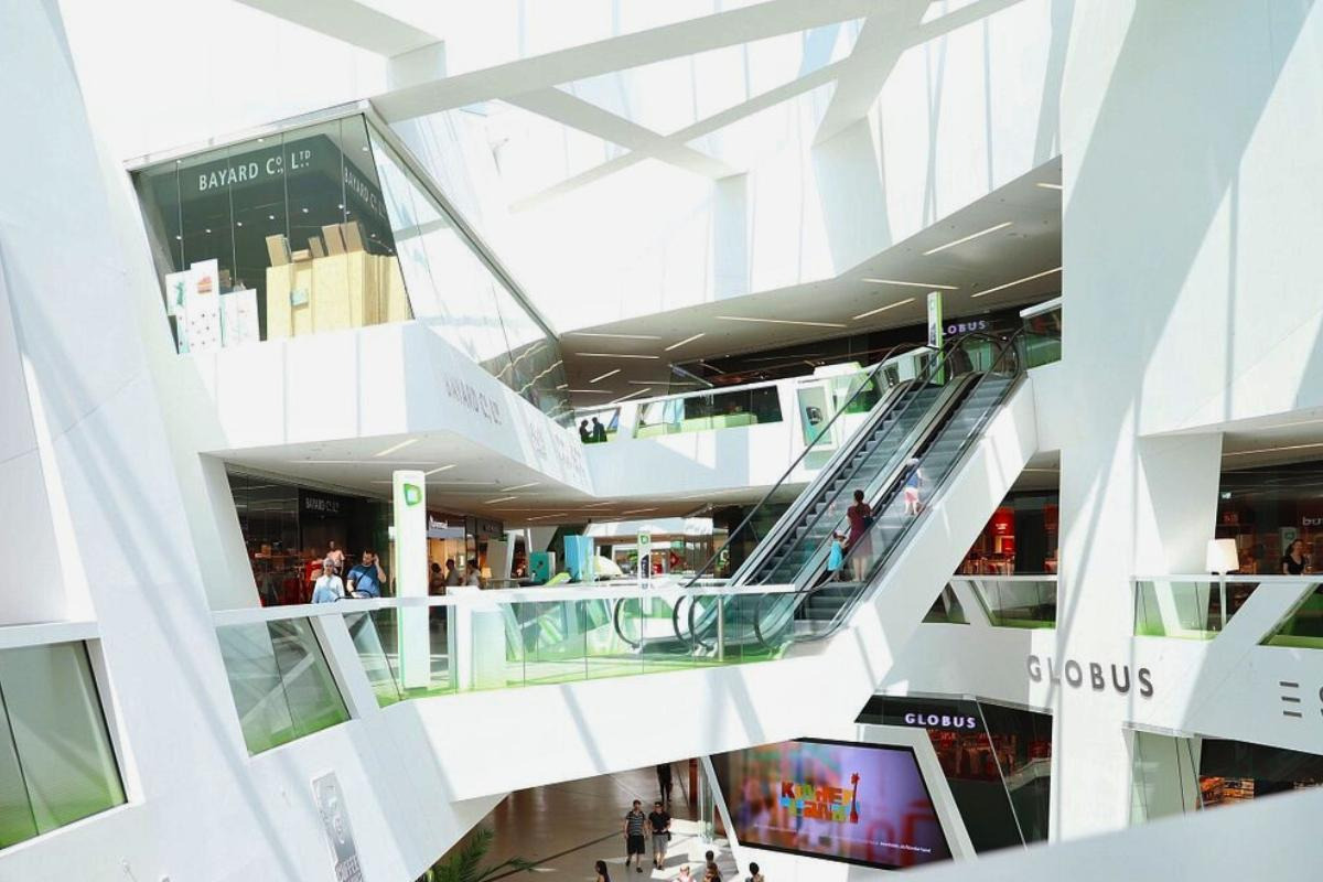 Westside Shopping Center — places to visit in Bern