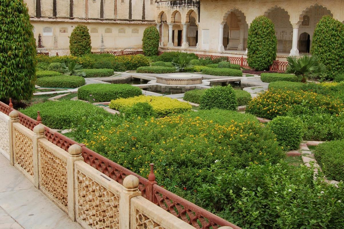 Ram Niwas Garden — places to visit in Jaipur