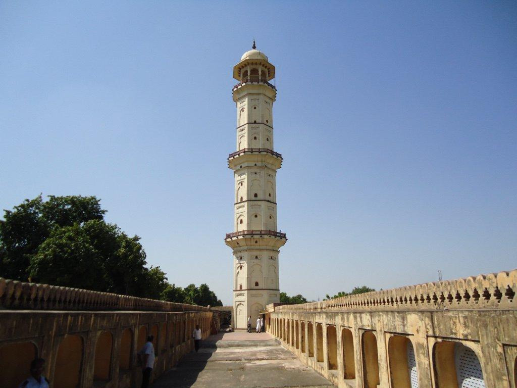 Swargasuli Tower (Isar Lat) — places to visit in Jaipur
