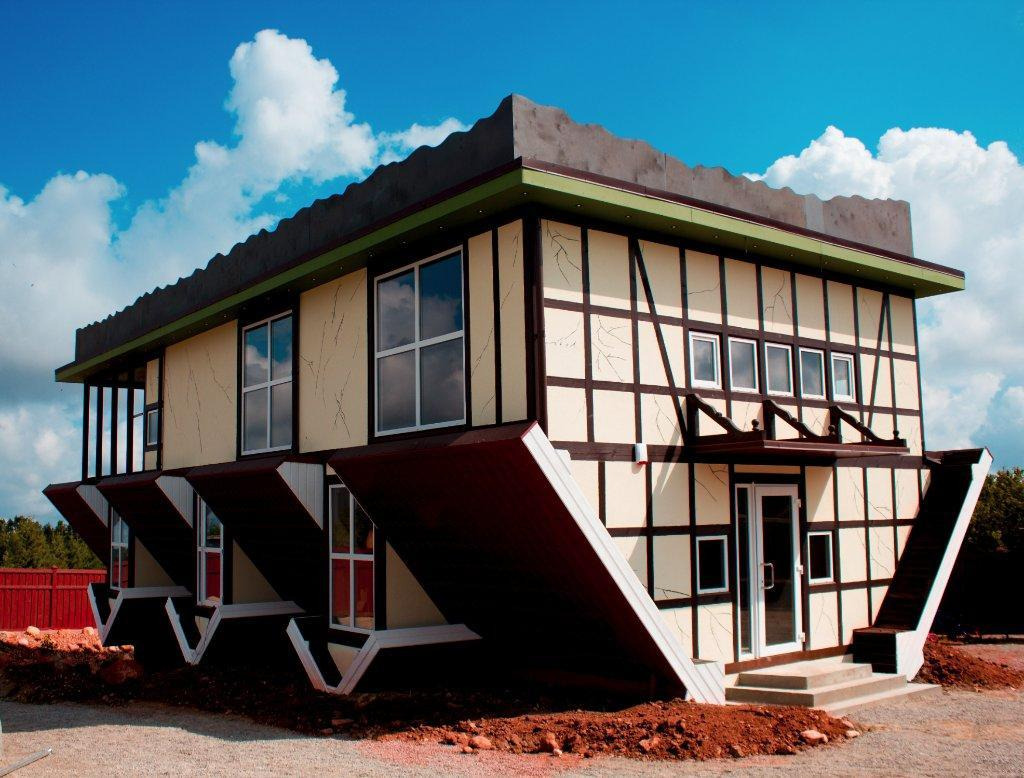 Radailiai Upside-Down House (Apverstas Namas Radailiai), Klaipeda