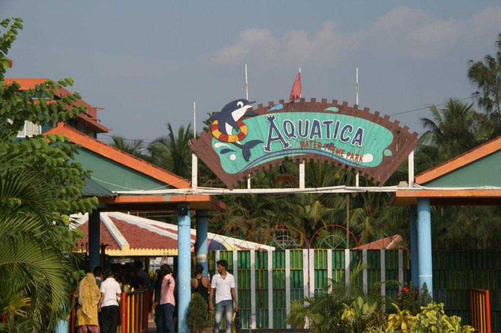 Aquatica Water Park — places to visit in Kolkata
