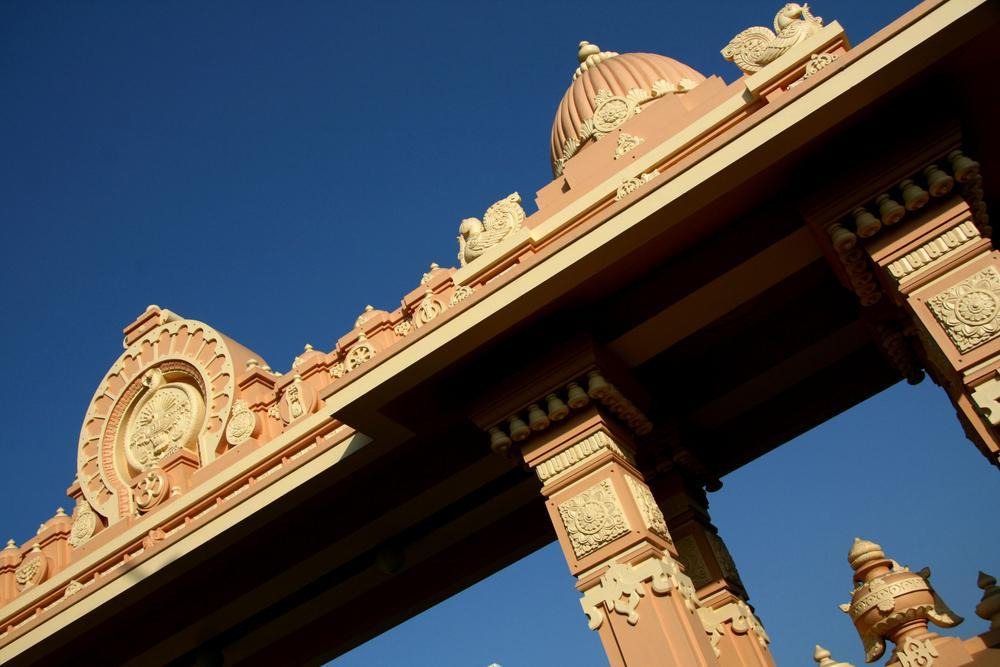 Belur Math — places to visit in Kolkata