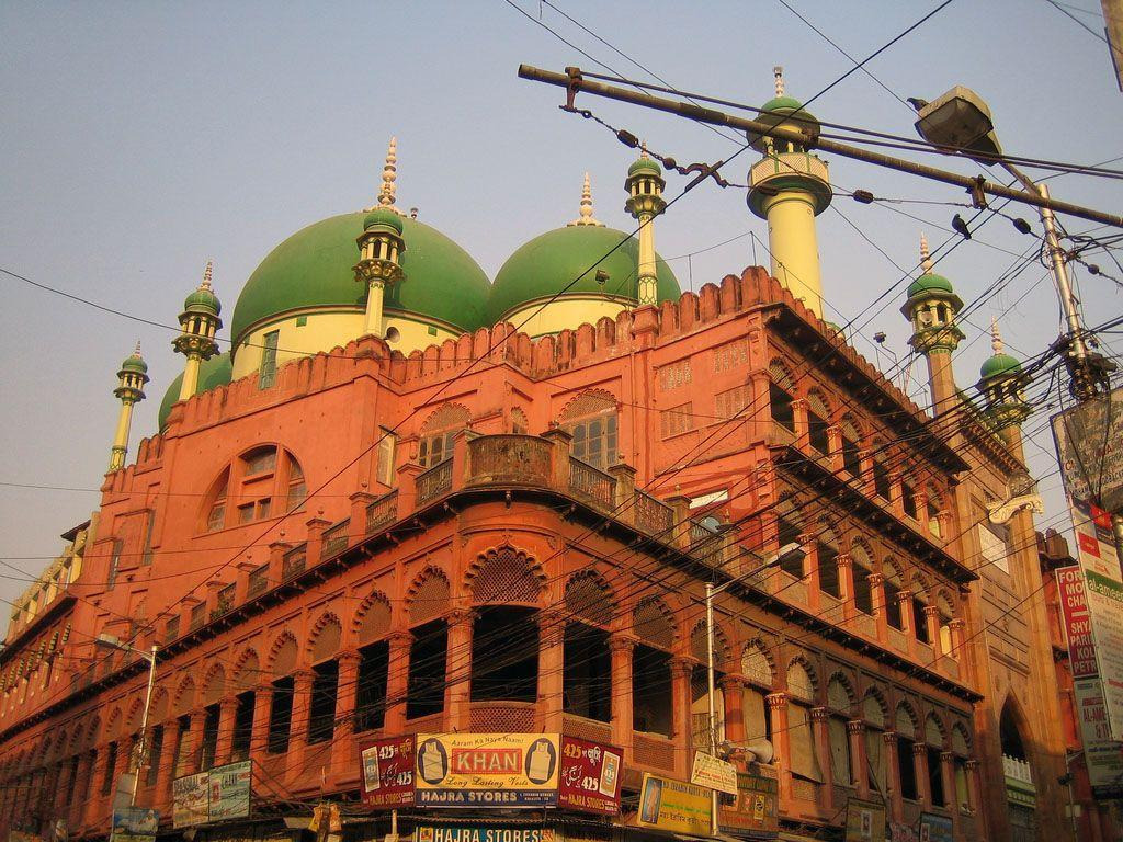 Nakhoda Mosque (Nakhoda Masjid) — places to visit in Kolkata