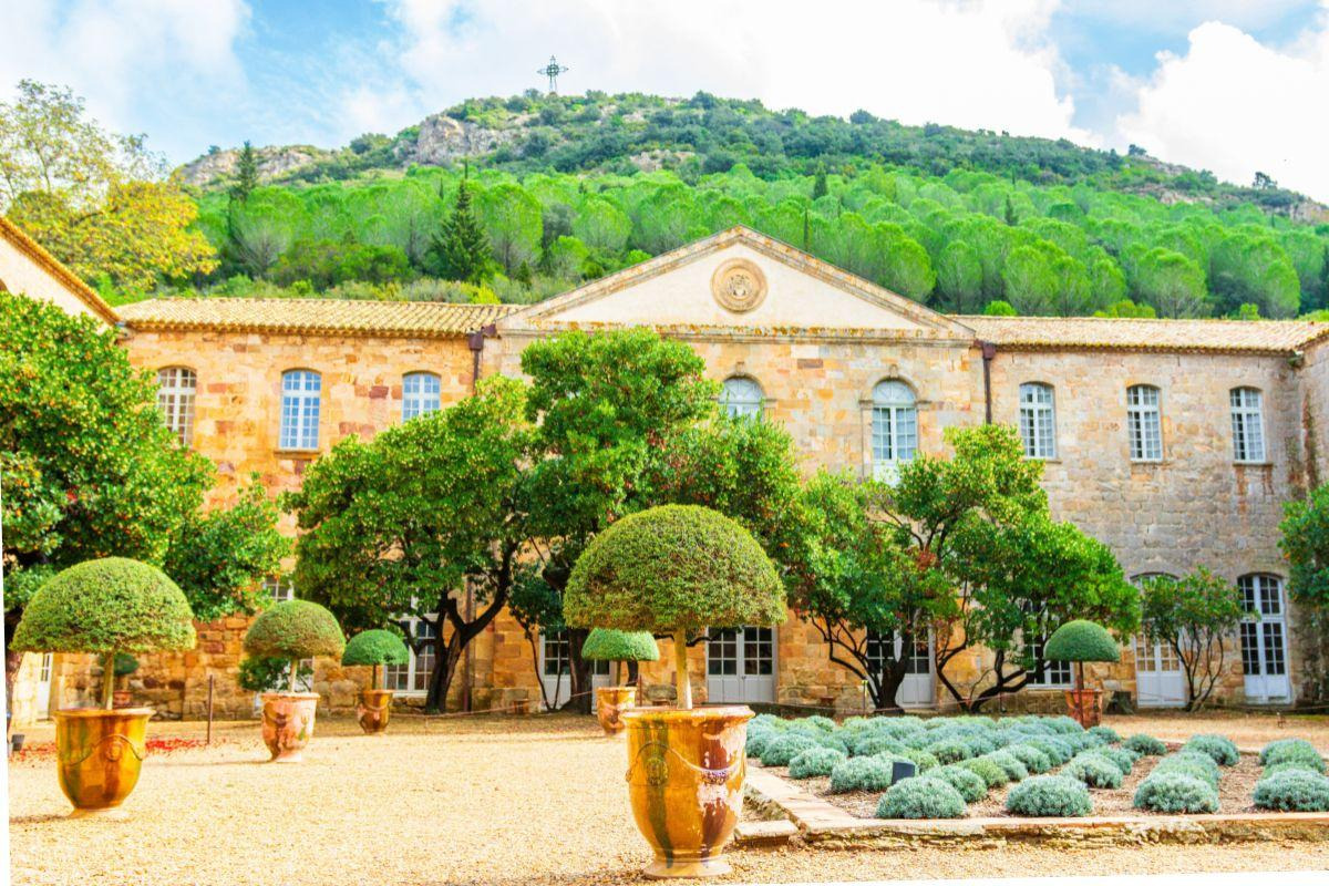 Fontfroide Abbey (Abbaye de Fontfroide), Narbonne