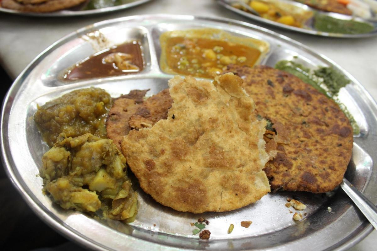 Paranthe Wali Gali — places to visit in New Delhi