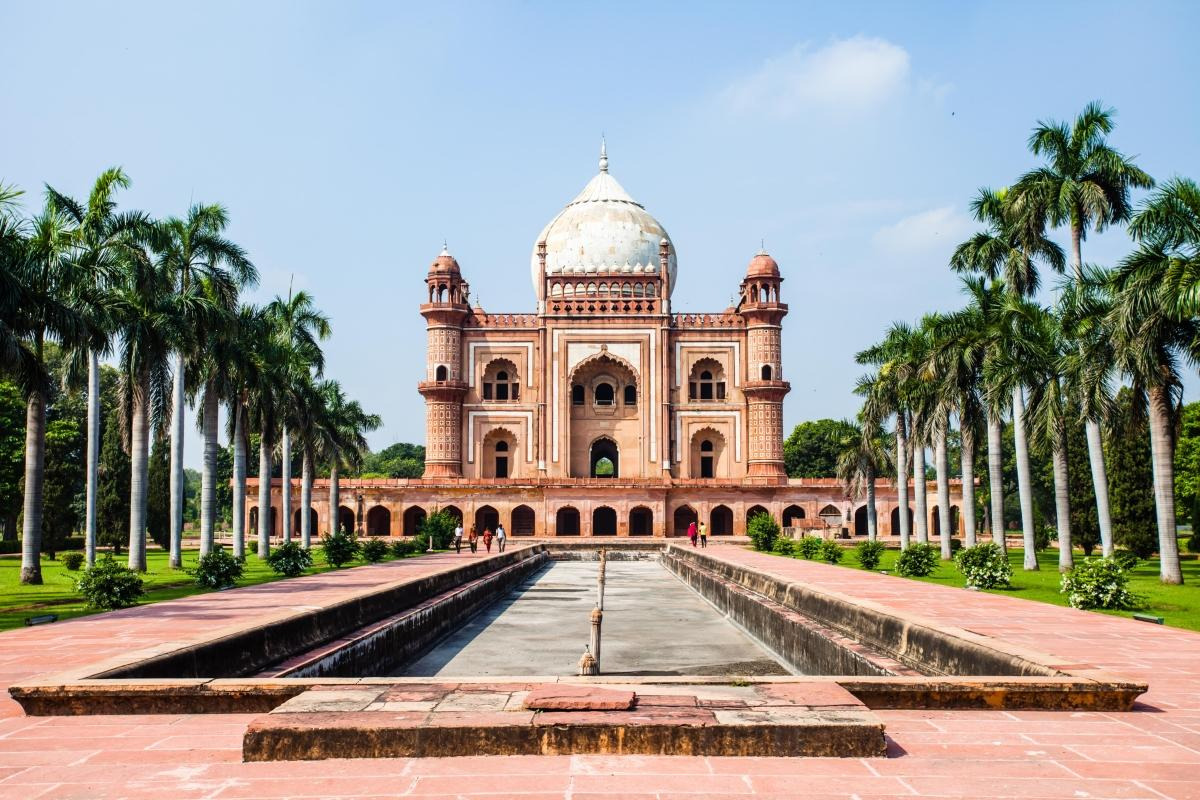 Safdarjung's Tomb — places to visit in New Delhi