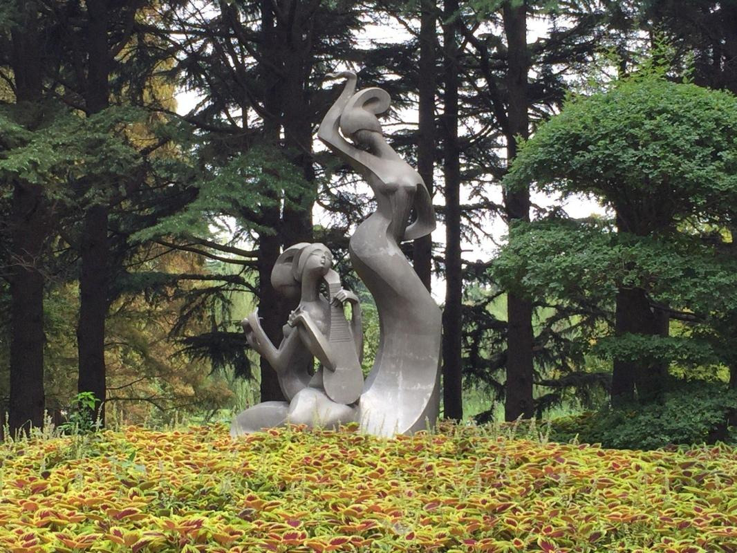 Little Fish Hill Park (Xiaoyushan Park) — places to visit in Qingdao
