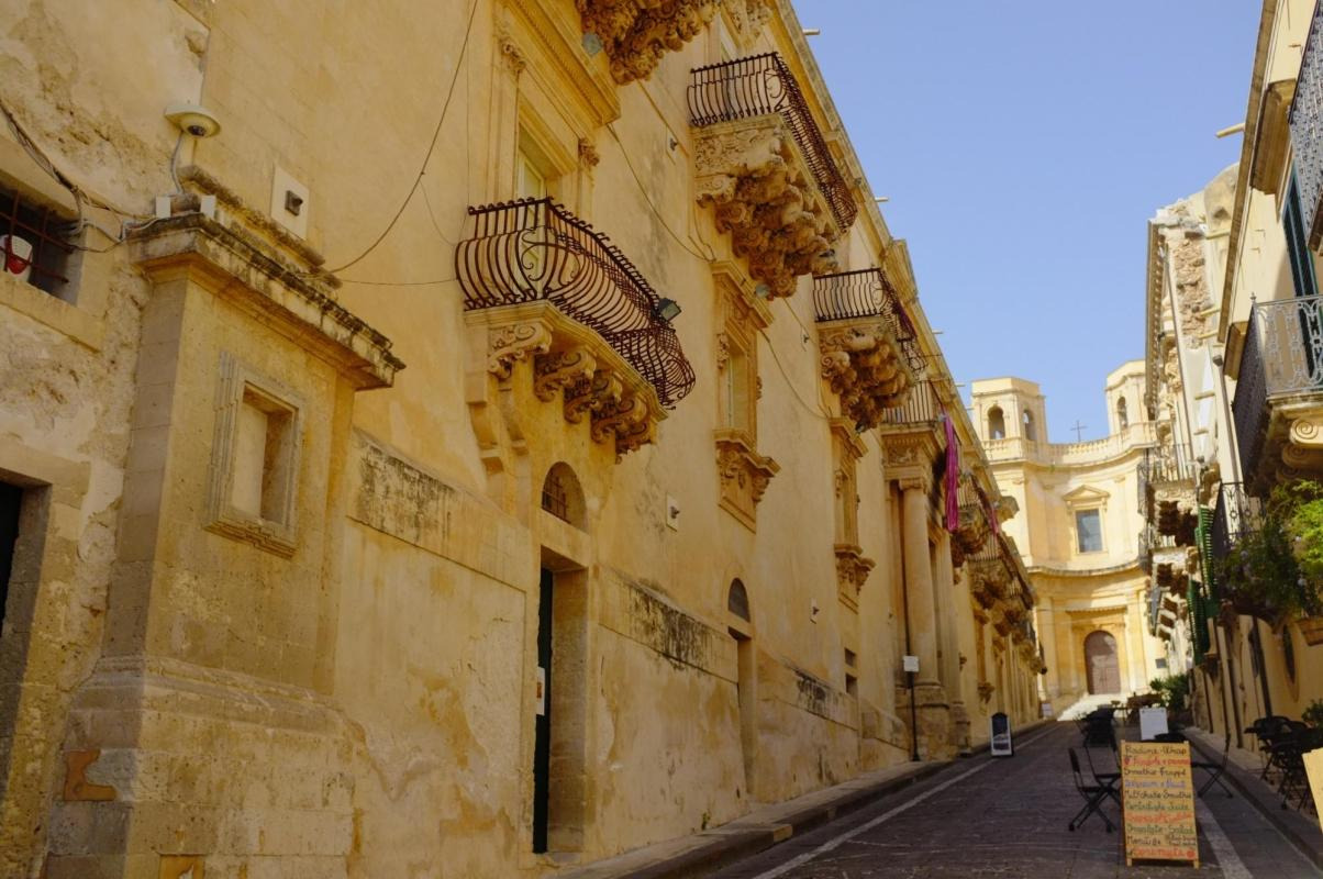 Nicolaci di Villadorata Palace (Palazzo Nicolaci di Villadorata) — places to visit in Syracuse