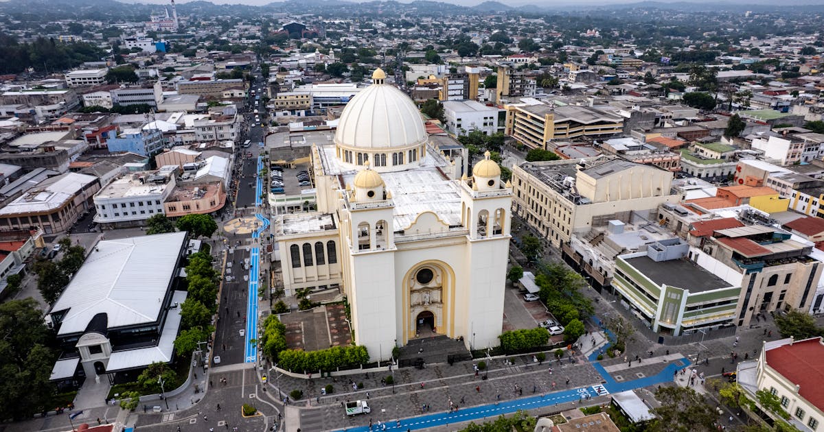 San Salvador Tour From Dubai
