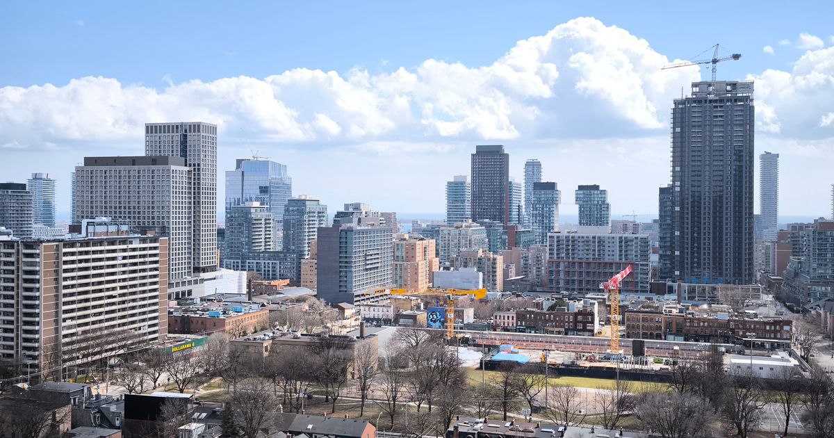 Toronto Retreat — photo 2