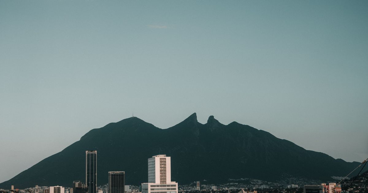 Monterrey Retreat — photo 4