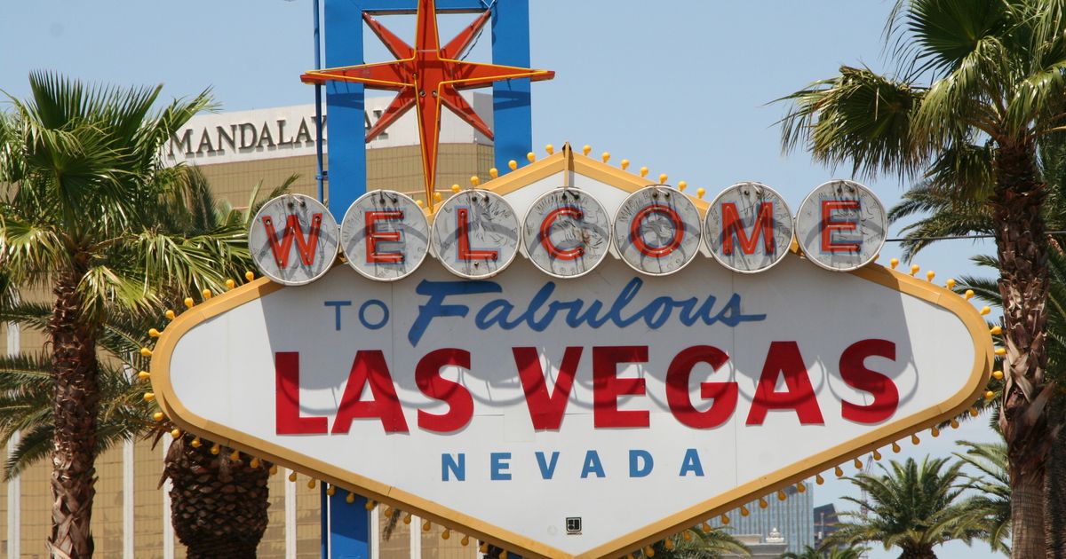 Las Vegas Retreat — photo 5