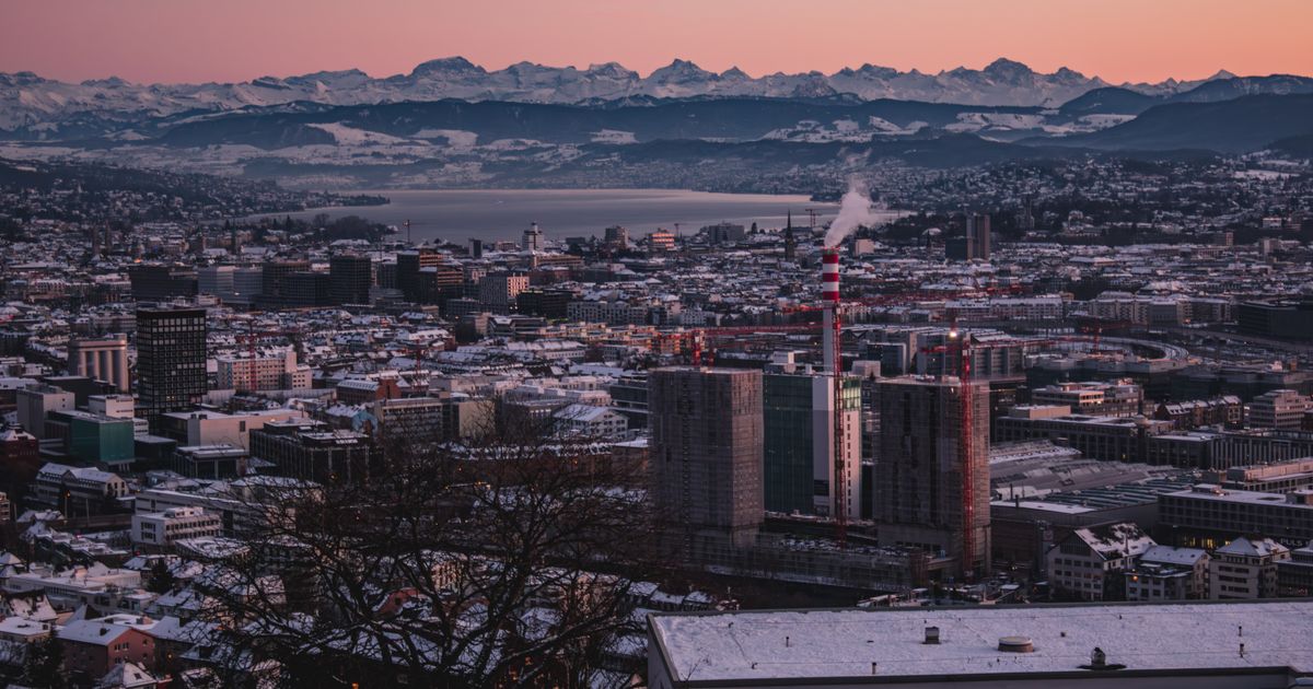 Swiss City Escape — photo 5