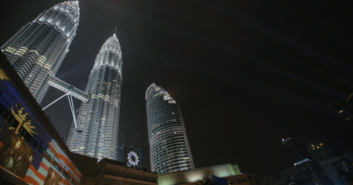 Kuala Lumpur Tour From Paris