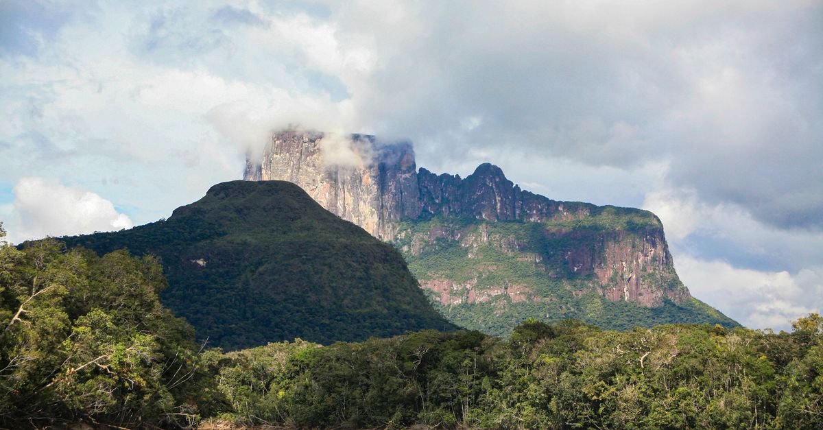 Canaima National Park & Lagoon